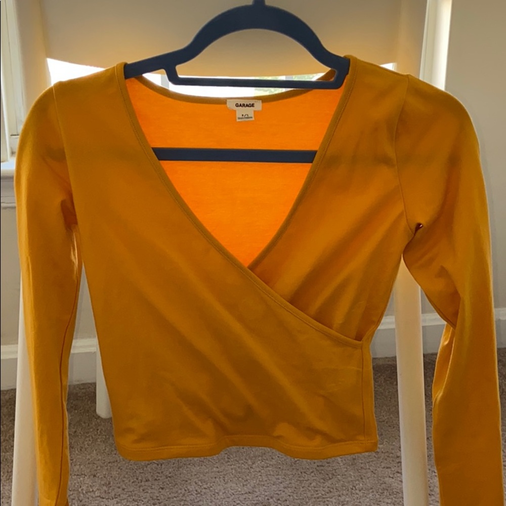 v neck long sleeve